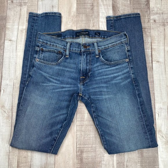 Lucky Brand Medium Wash 110 Skinny Jeans 28x32 - Picture 1 of 10